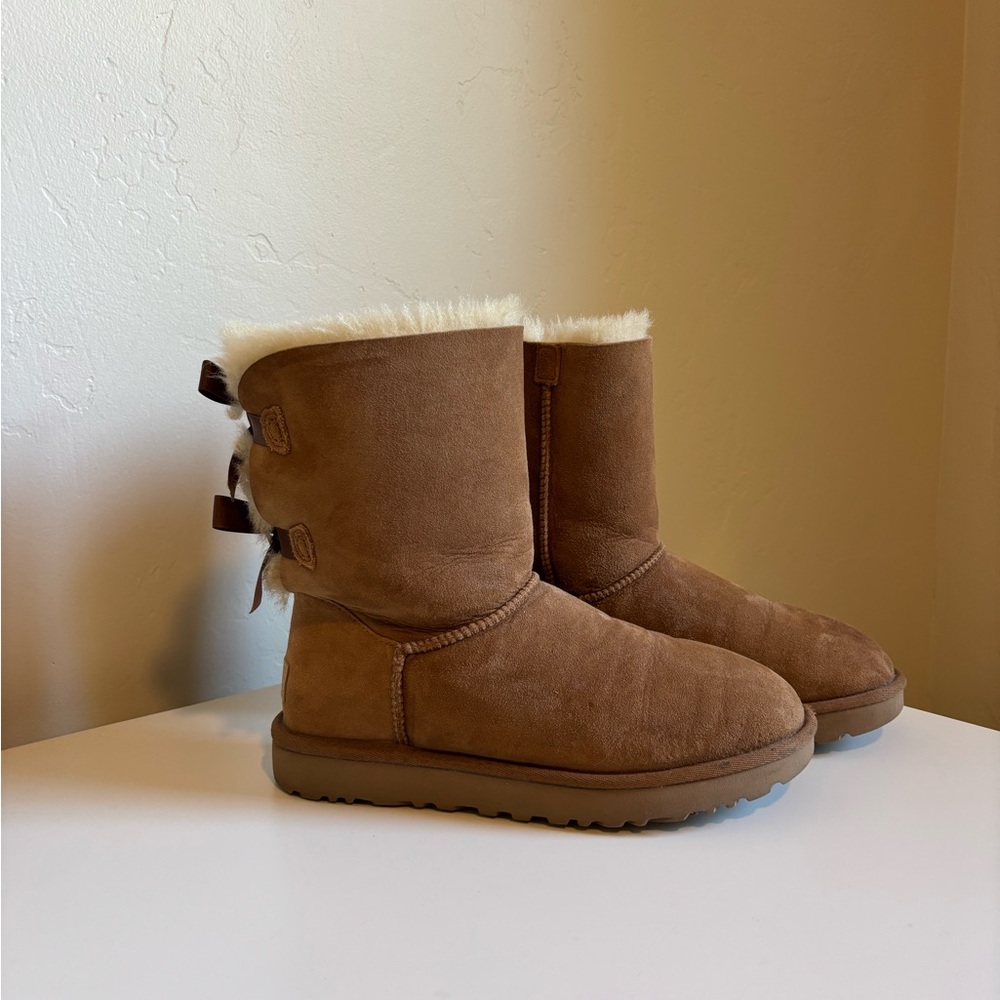 Women’s UGGs Bailey Bow II Chestnut